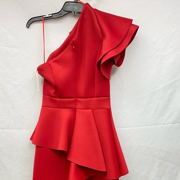 Red and black 🖤❤️color ruffle one shoulder flounce jumpsuit jumper - Picture 3 of 6